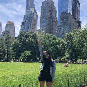 Meet your Posher, Andreina